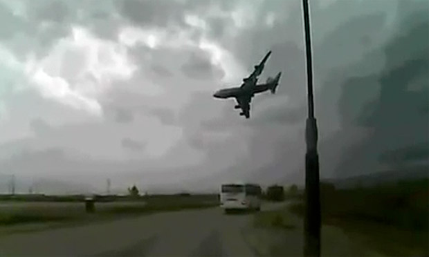 Crash Of Boeing 747 In Afghanistan Caused By Shifting Cargo Plane Crashes The Guardian