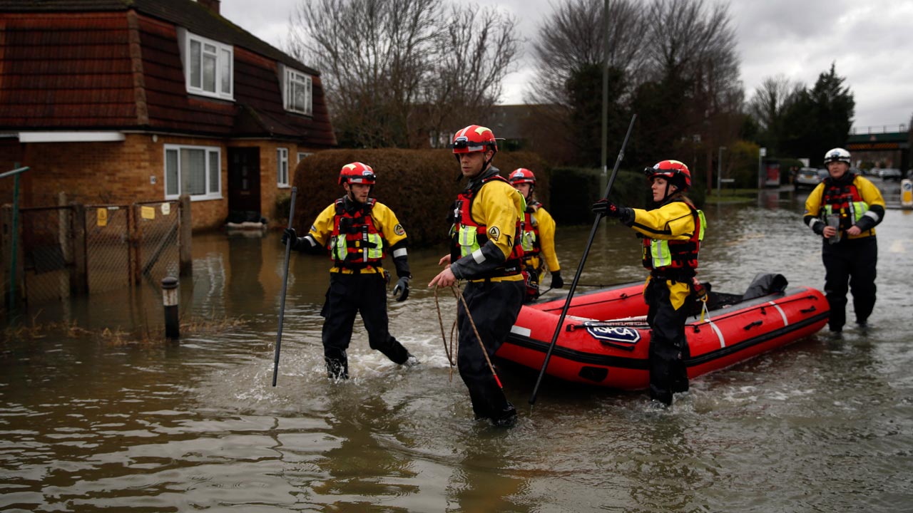 UK storms: new severe flood warnings | Environment | The Guardian