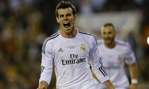 Gareth Bale Scores in Real Madrid Debut, Does Patented Heart