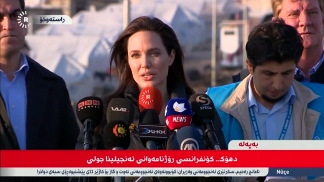Angelina Jolie visits Kurdish refugees: 