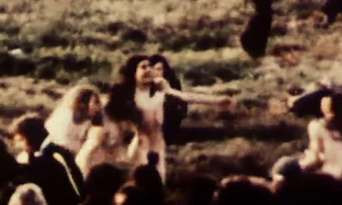 Glastonbury: from naked in 1970 to full of front in 2015 – video
