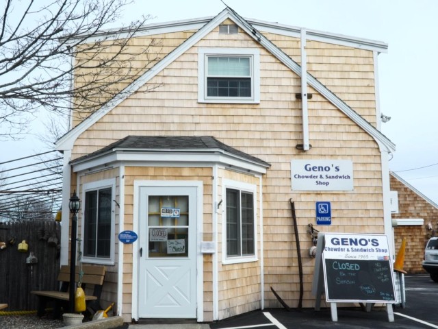 New Hampshire Chowder Shop Serves Up Extra Helping Of Republican Support New Hampshire The Guardian [ 594 x 890 Pixel ]