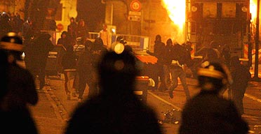 Sarkozy urges calm as riots return to Paris | World news | The Guardian