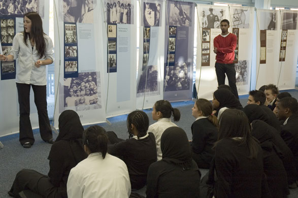 Gallery Anne Frank: A history for today workshop