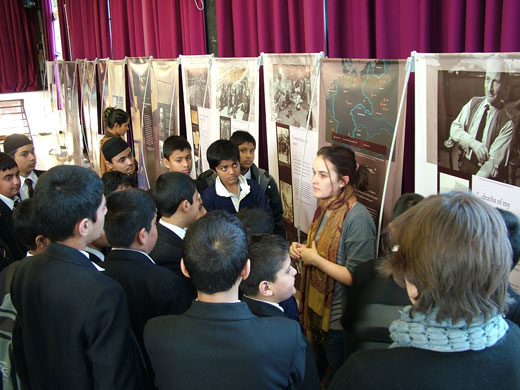 Gallery Anne Frank: Stepney Green school session