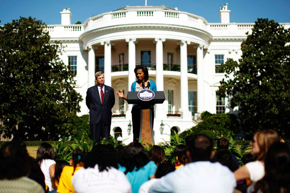 Michelle Obama: Michelle Obama speaks to students