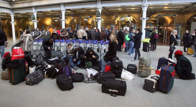Eurostar delays: Passengers are told that all Eurostar trains are cancelled at St Pancras