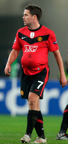 Man Utd & Chelsea: Hat-trick hero Michael Owen with the matchball