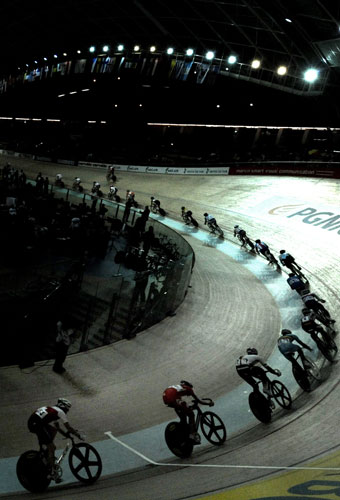 24sport: men's point race 40km during the UCI Track World Championships 2009