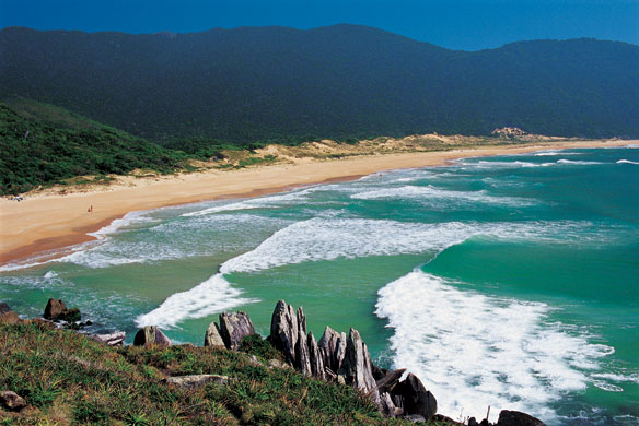 Brazil beaches: Lagoinha do Leste beach in Brazil