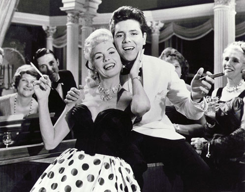 Smoking in the movies: Expresso Bongo