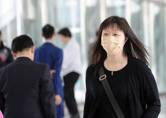 Swine flu masks: Hong Kong