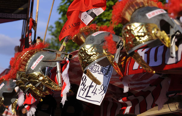 Man Utd v Arsenal: Roman helmets