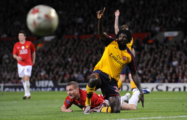 Man Utd v Arsenal: Adebayor and Vidic