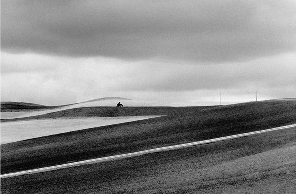 Abbas Kiarostami: ABBAS KIAROSTAMI ROADS (33) 1989 