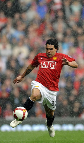 Top transfer targets: Manchester United's Argentinian forward Tevez