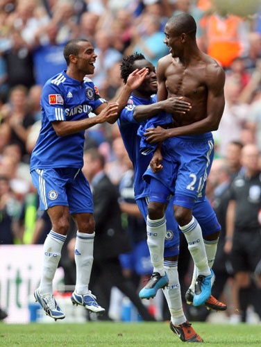 Community Shield: Salomon Kalou celebrates scoring the winning penalty in the shoot-out 