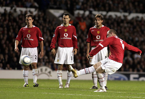 Wayne Rooney Top Ten: Wayne Rooney completes his debut hat-trick against Fenerbahce
