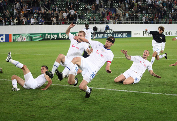 2 champ league: FC Zurich players celebrate after beating FK Ventspils