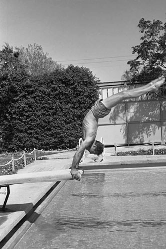 Paul Newman: Paul Newman diving