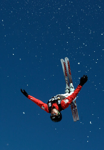 24sport: Tanja Schaerer practices ahead of the 2010 Freestyle FIS World Cup