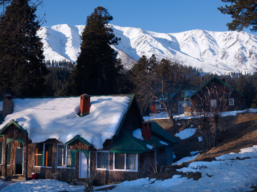 Kashmir: Skiing in Kashmir