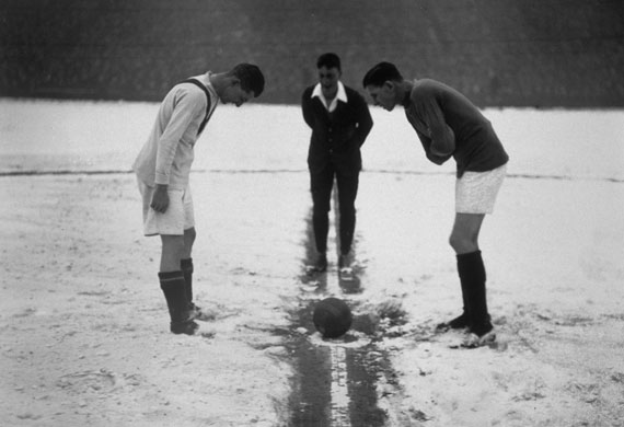 Snow Football