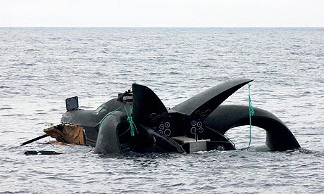 Anti-whaling-boat-Ady-Gil-001.jpg