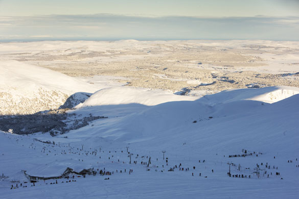 UK skiing:  Cairngorm Mountain Ski Centre