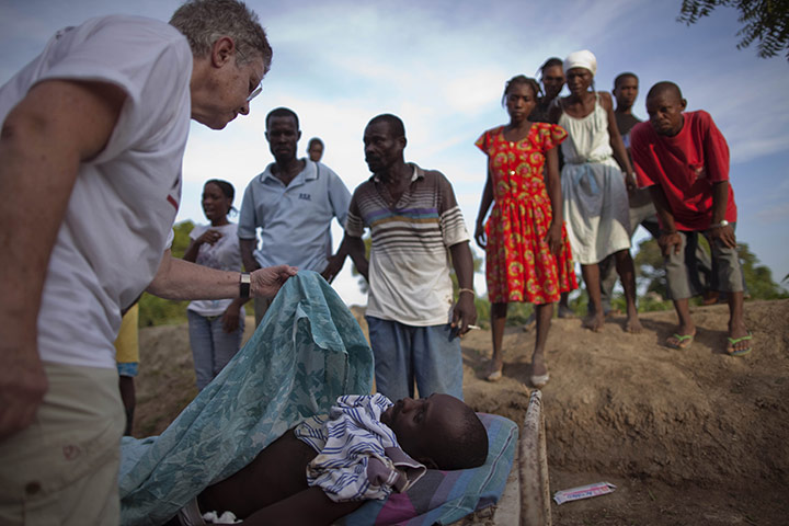 Cholera in Haiti: US missionary doctor confirms the man lying in the bed died of cholera