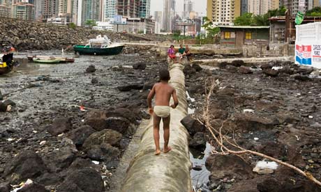 http://static.guim.co.uk/sys-images/Guardian/Pix/pictures/2010/10/3/1286114987234/panama-slum-lucom-donatio-006.jpg