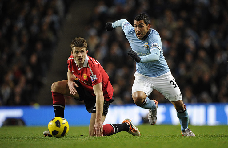 Man City v Man Utd: Carlos Tevez beats Michael Carrick