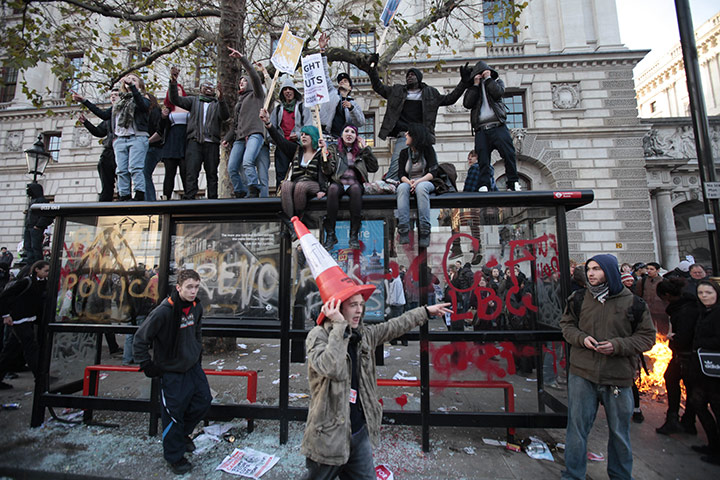Students-demonstrate-abou-012.jpg