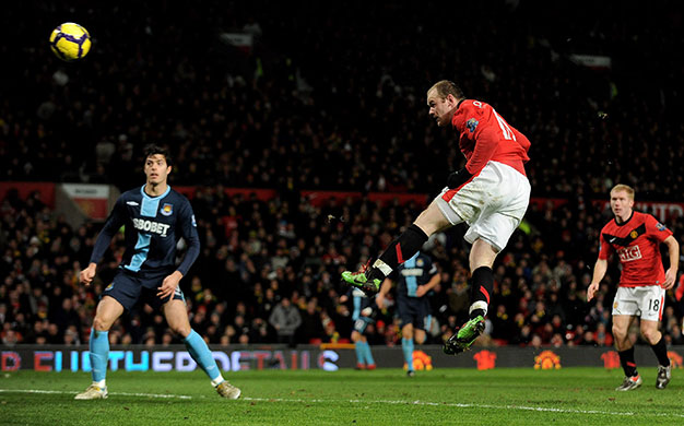 Wednesday football: Wayne Rooney scores his, and United's, second goal