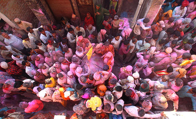 lathmar holi: Lathmar Holi in Barsana, India