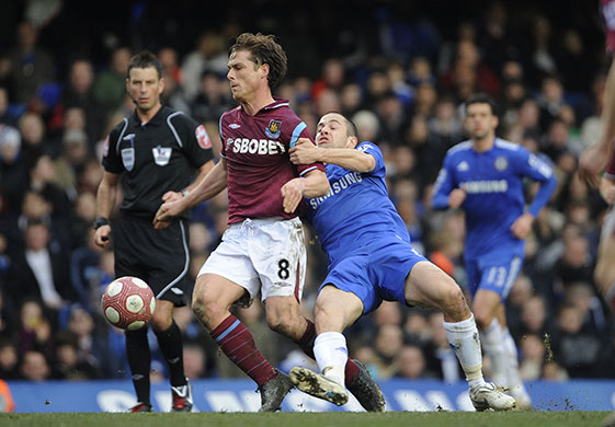 Chelsea v West Ham: Scott Parker beats Joe Cole to the ball