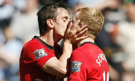 Gary-Neville-left-kisses--001.jpg