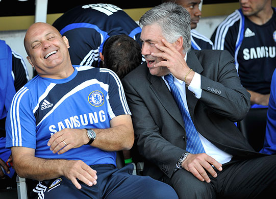 Title race gallery: Ancelloti and Wilkins enjoy a laugh as Chelsea visit Fulham
