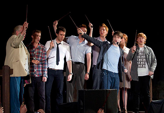 Harry Potter Orlando: Cast of Harry Potter wave their wands in Orlando, Florida