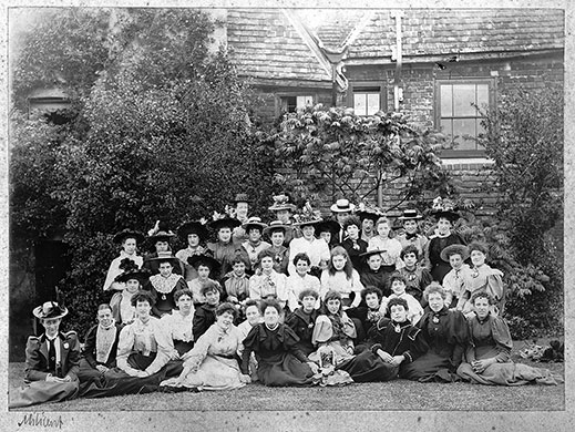 Hancox House: East End girls on a visit to Hancox in the 1890s