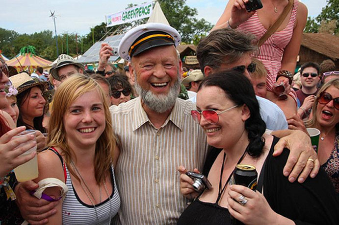 Glastonbury readers pics: Glastonbury readers pics20