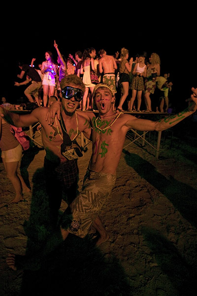 Gap Year: The Full Moon party in Koh Phangan, Thailand