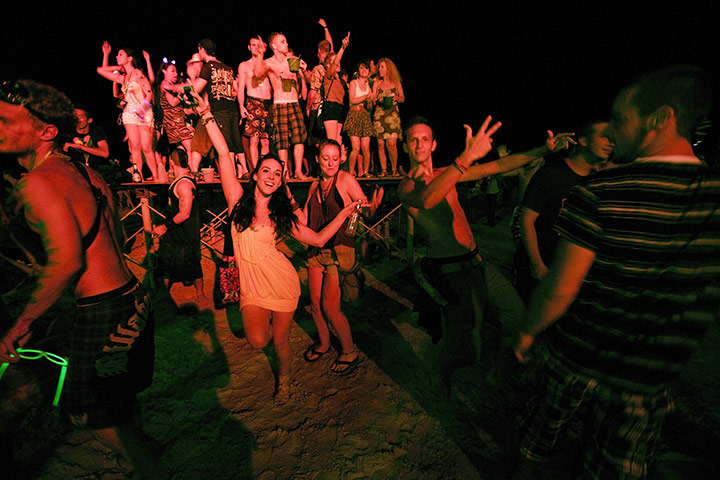 Gap Year: The Full Moon party in Koh Phangan, Thailand