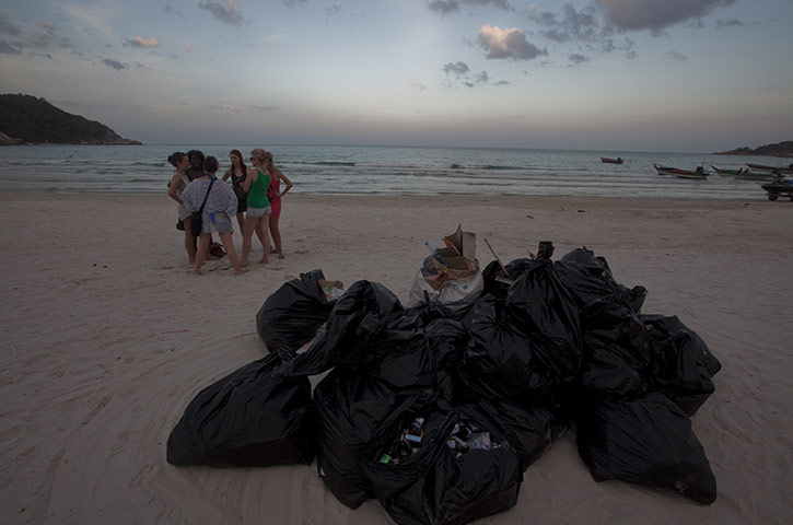 Gap Year: The Full Moon party in Koh Phangan, Thailand