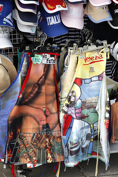 Real Venice: Venetian Aprons