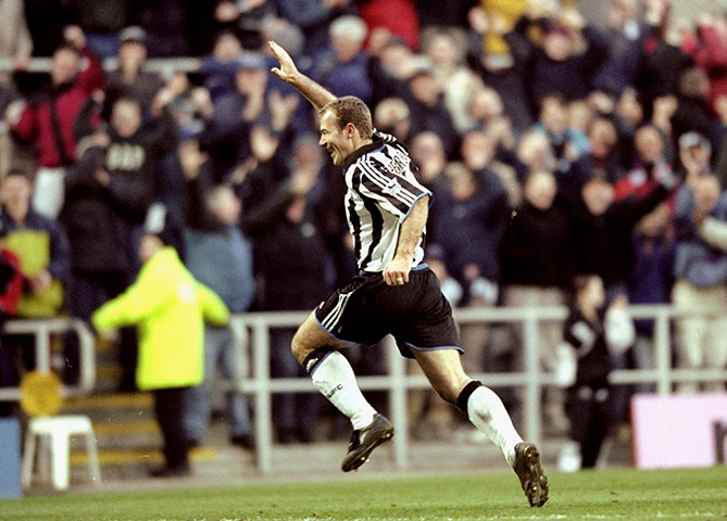 Man Utd Worst Defeats: Newcastle 3 United 0 February 2000