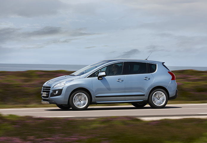 Green cars coming in 2012: Peugeot 3008 Hybrid4 Diesel-electric hybrid