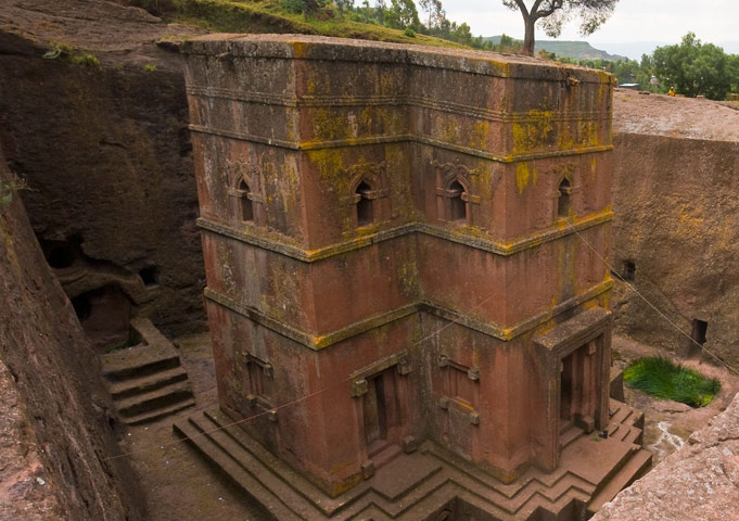 Viewfinder: rock building viewfinder