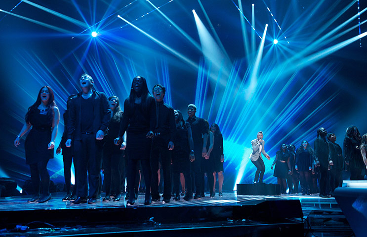 X-factor finals 2011: X-factor finals 2011