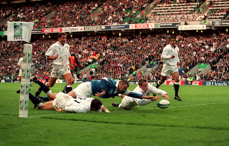 Jonny Wilkinson Retires: Jonny Wilkinson scores his 1st try for England in the World Cup
